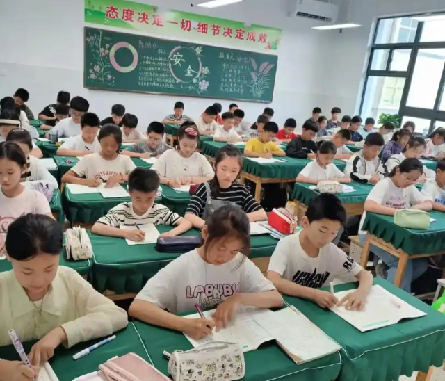 同心圆学校打破交流壁垒