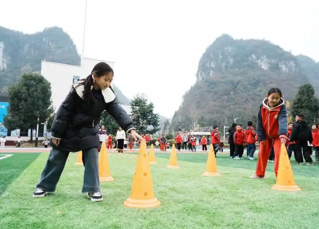 一班一学期一课将传统的