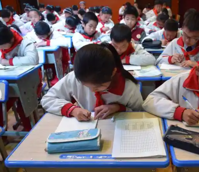 全班读盘古开天地时几乎