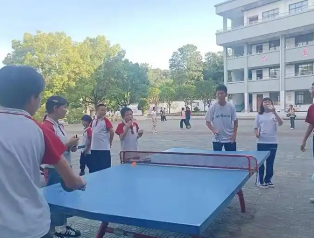 从常识传授到心灵陪同一