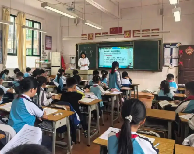 教育课堂强化科学教育助