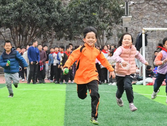 学生体育活动不打扣头即